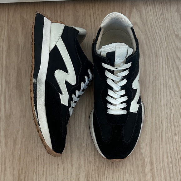 Steve Madden Shoes - Steve Madden Campo Retro Runner Sneakers
